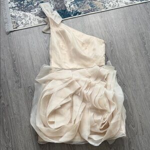 Vera Wang Cream One-Shoulder Mini Dress